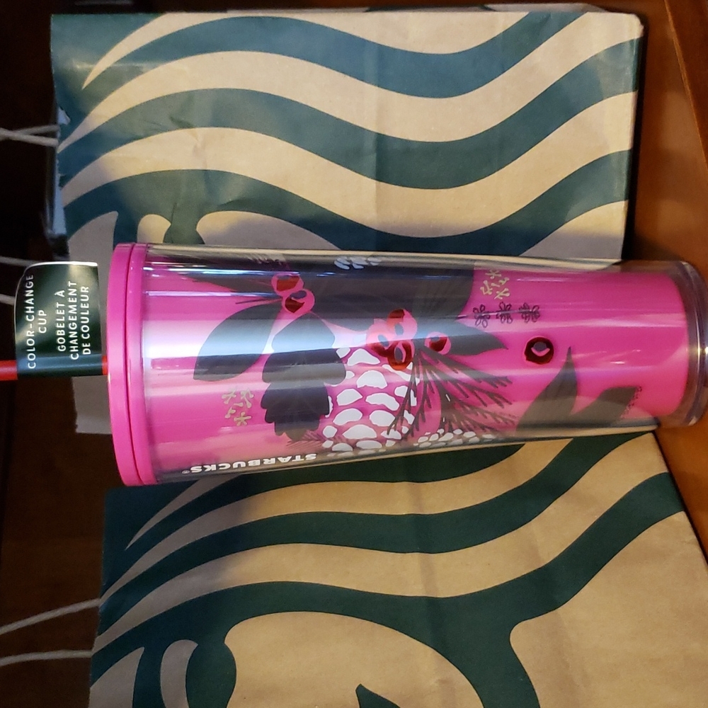 Starbucks NWT Holiday 2021 winter Vibrant Berry Pink Color Change Tumbler 24 oz.